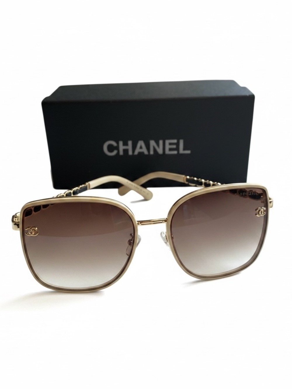 🆕 CC Square Gradient Sunglasses | Gold Frame CC Logo Eyewear